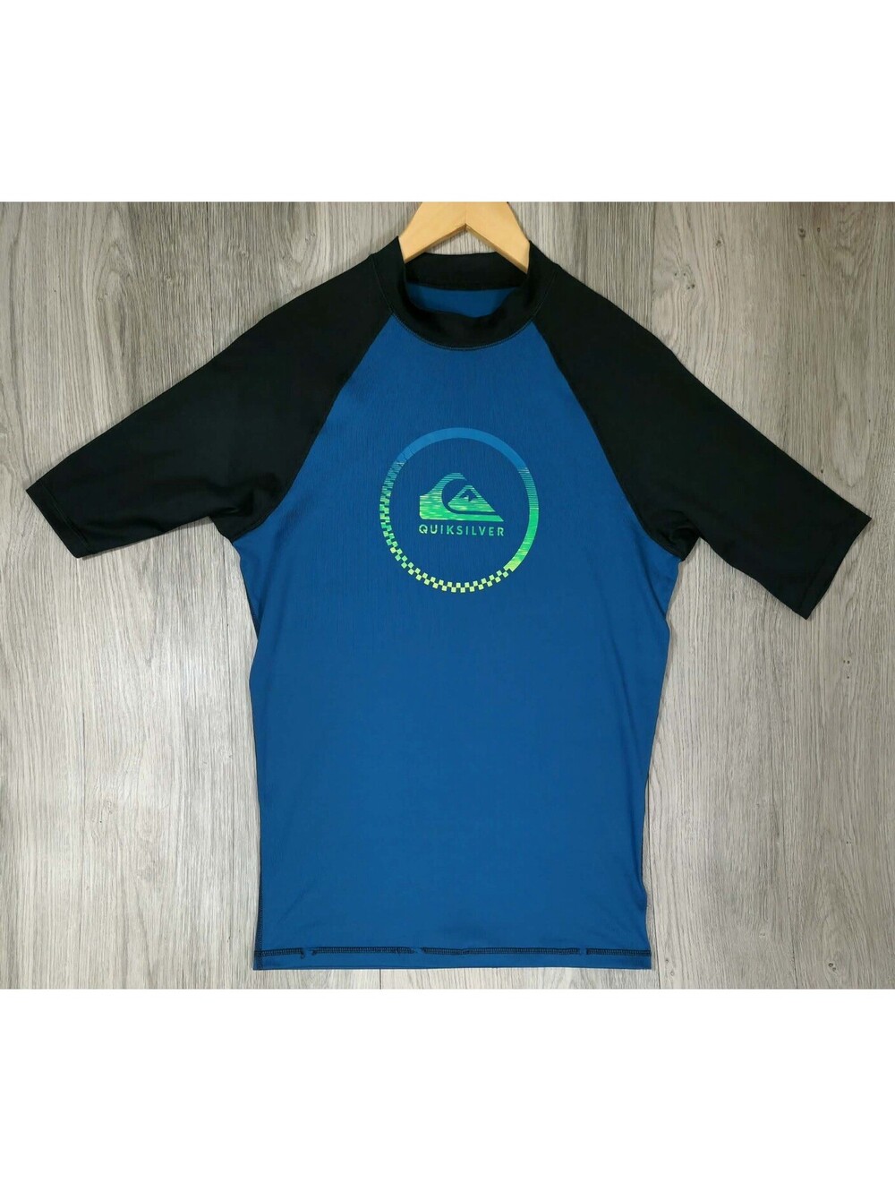 Quiksilver Rash Guard Surf Men’s XL Blue Black Short Sleeve UV Swim Tee #14
